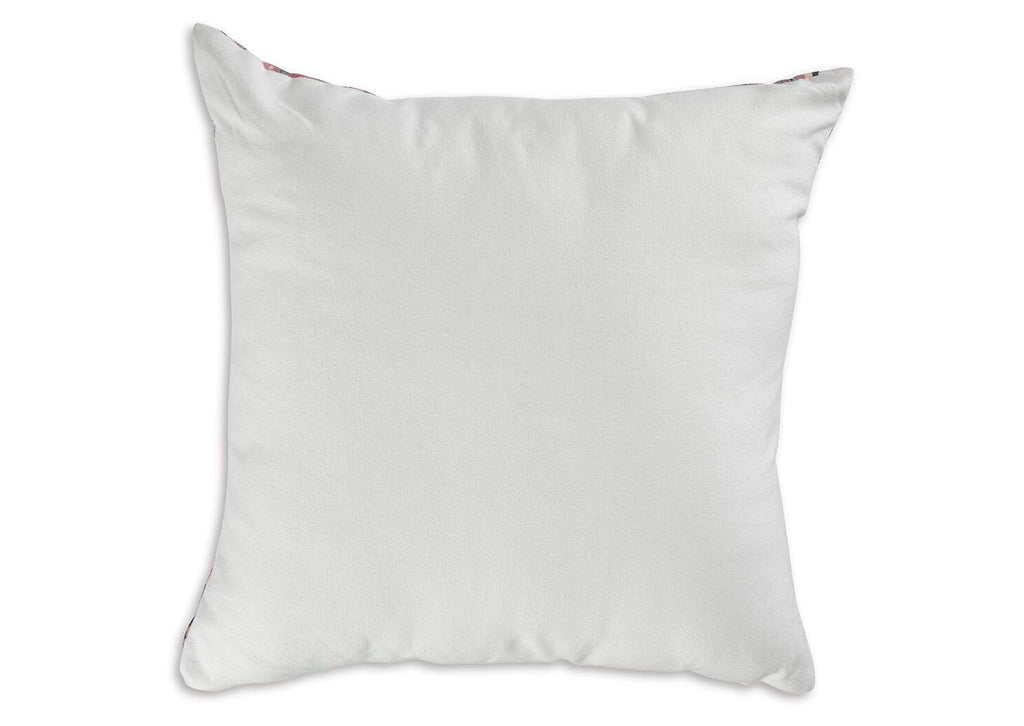 Kennick Pillow