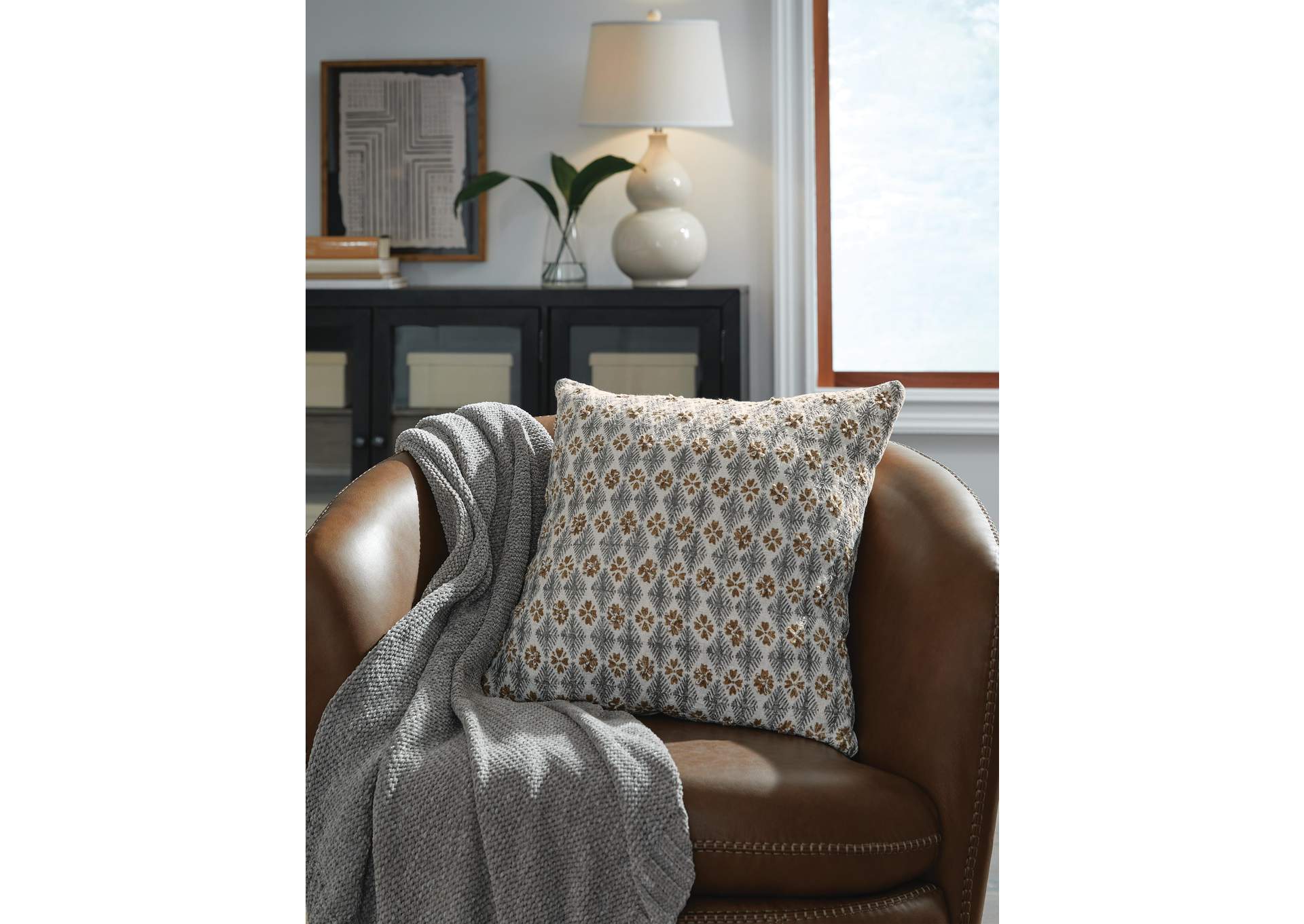 Dainwick Pillow (Set of 4)