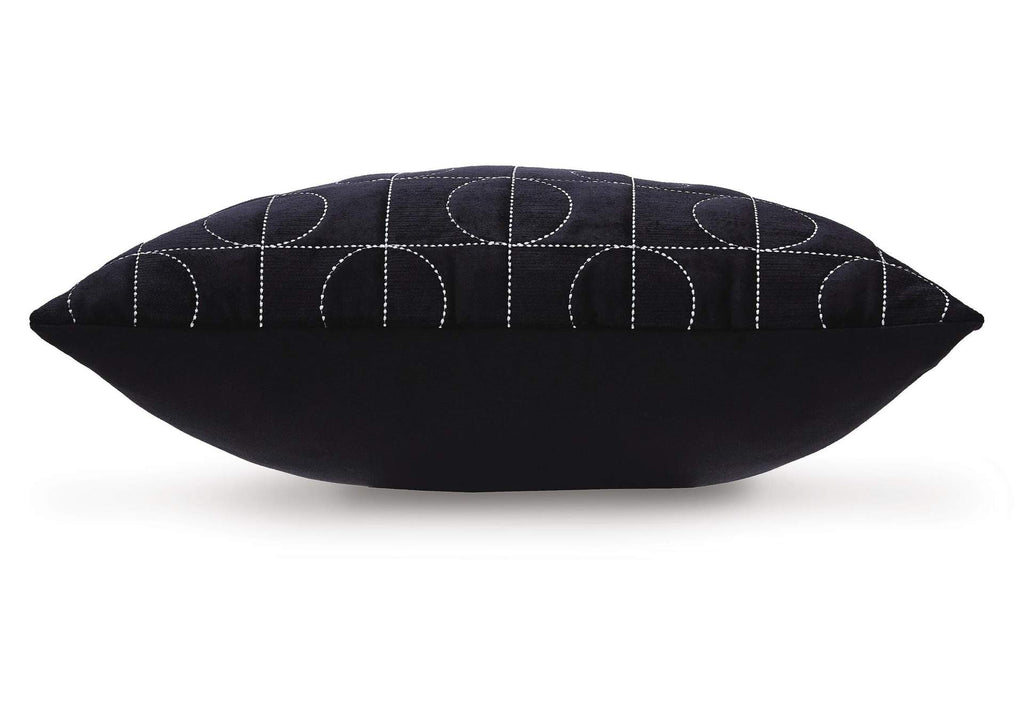 Kydner Pillow (Set of 4) side view