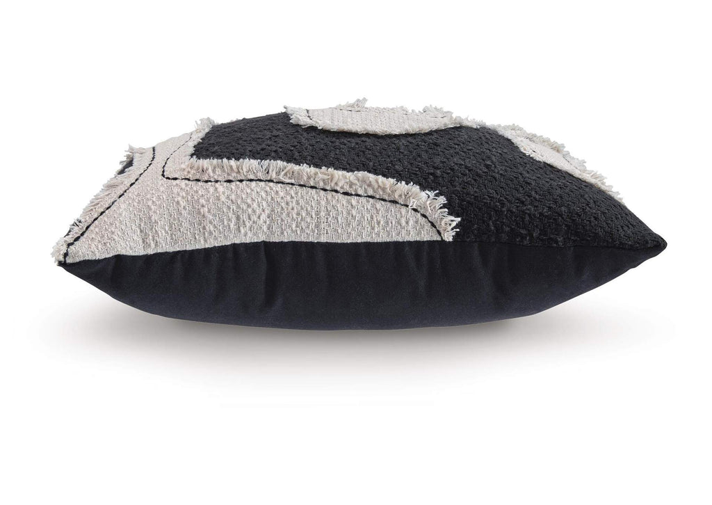 Veerbank Pillow (Set of 4) side view