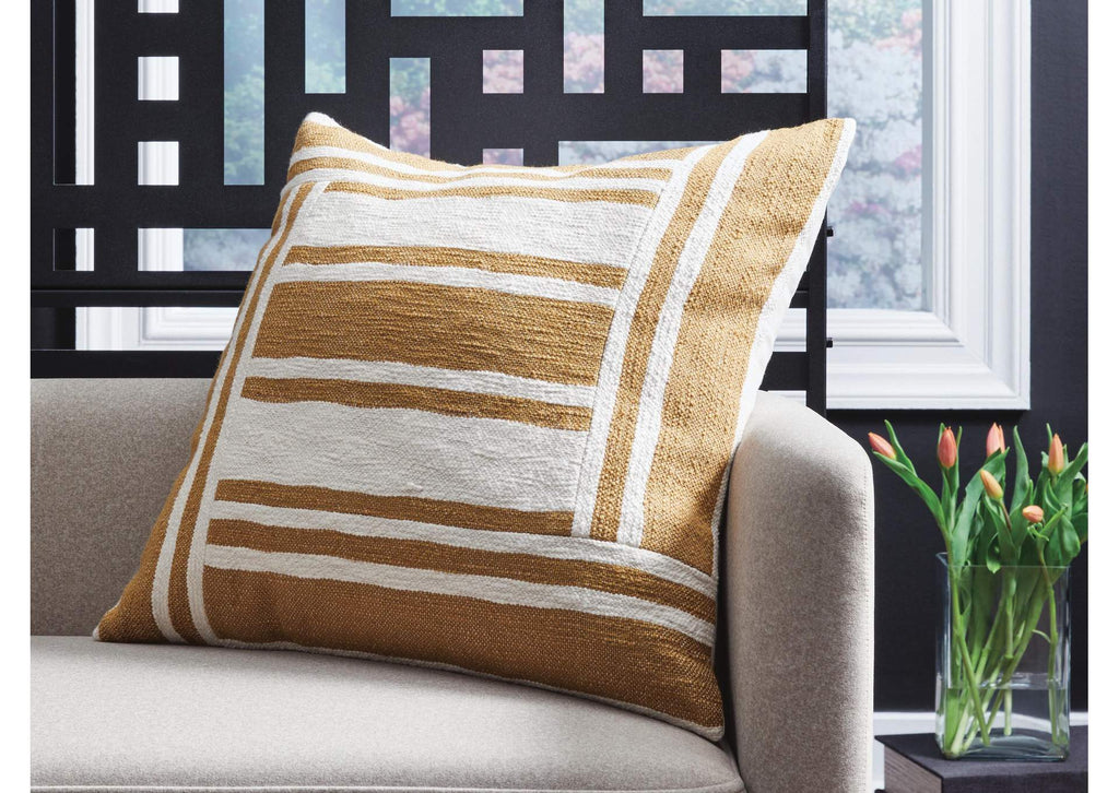 Darrman Pillow (Set of 4)
