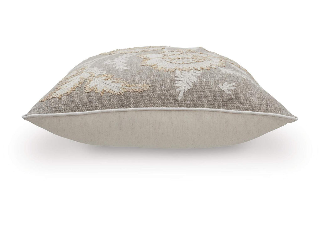 Viveka Pillow (Set of 4) side view