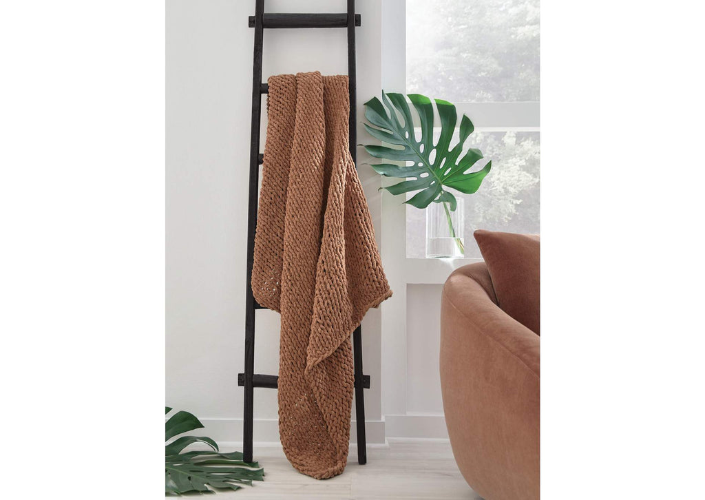 Chaddon Throw (Set of 3)