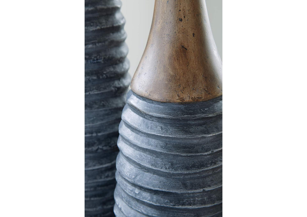 Blayze Vase (Set of 2) detail