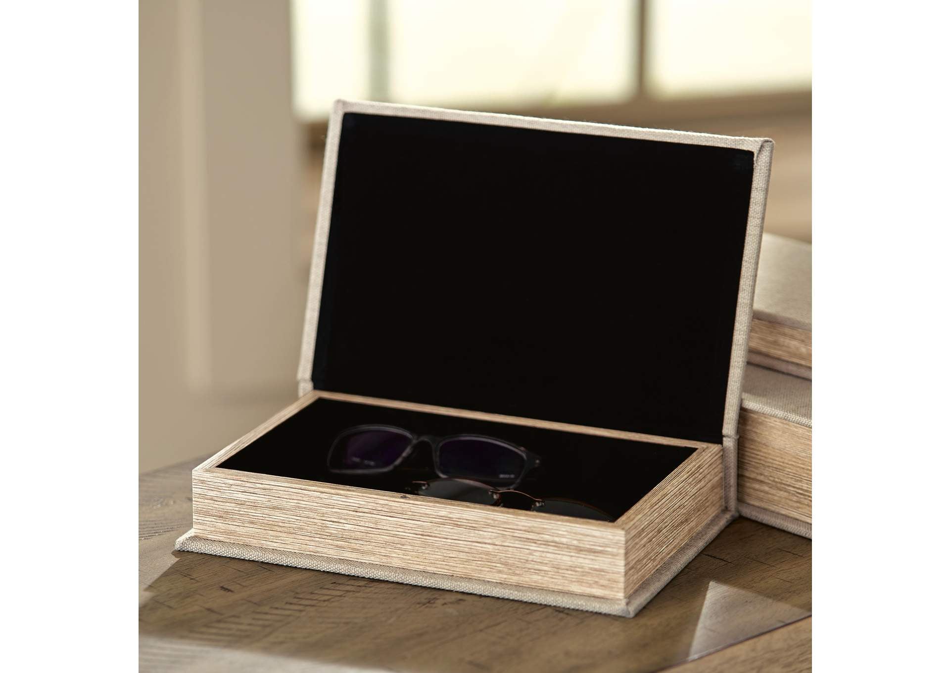 Jolina Box (Set of 3) detail