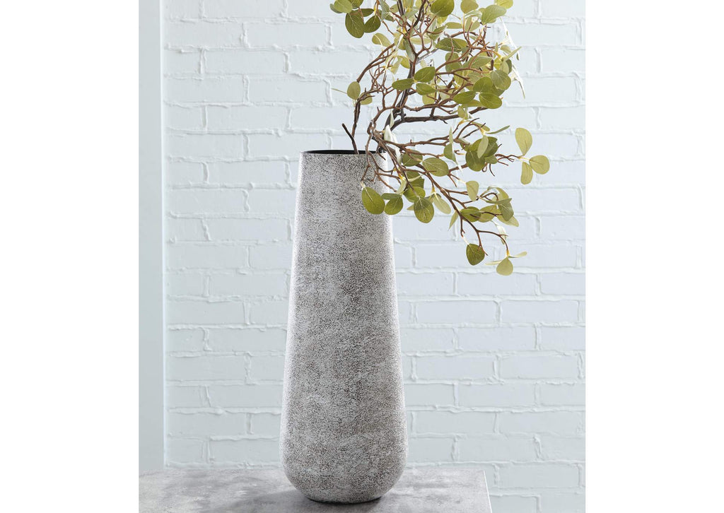 Fynn Vase
