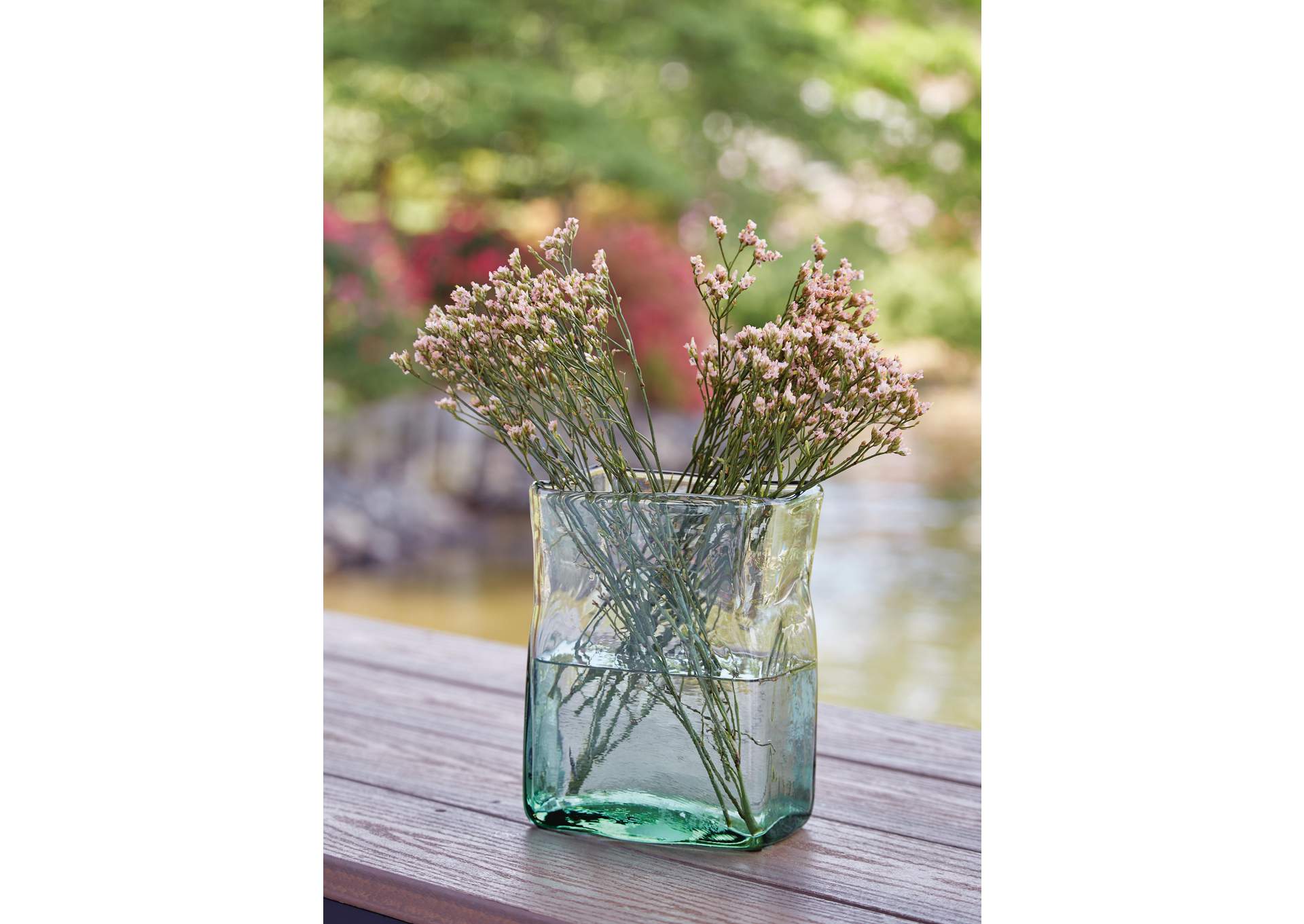 Taylow Vase
