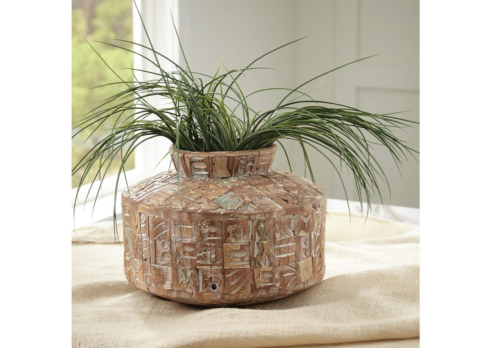 Meltland Vase