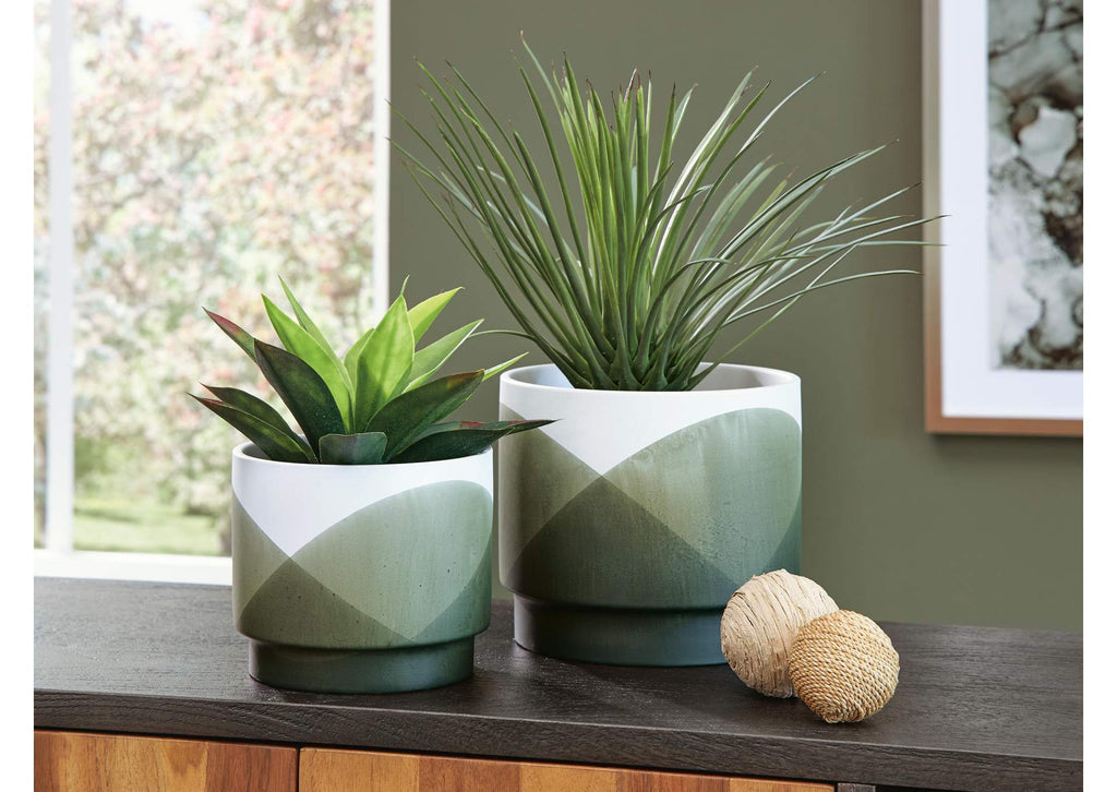Ardenridge Planter (Set of 2)