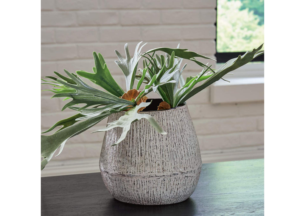Claymount Vase