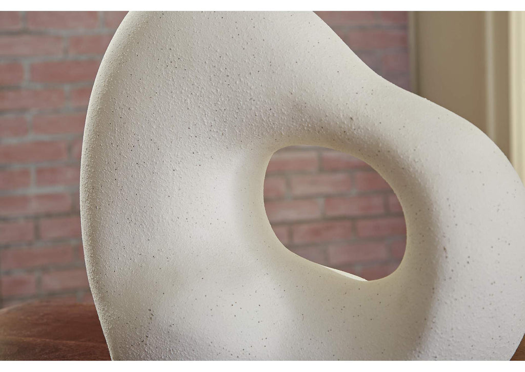 Arthrow Sculpture detail