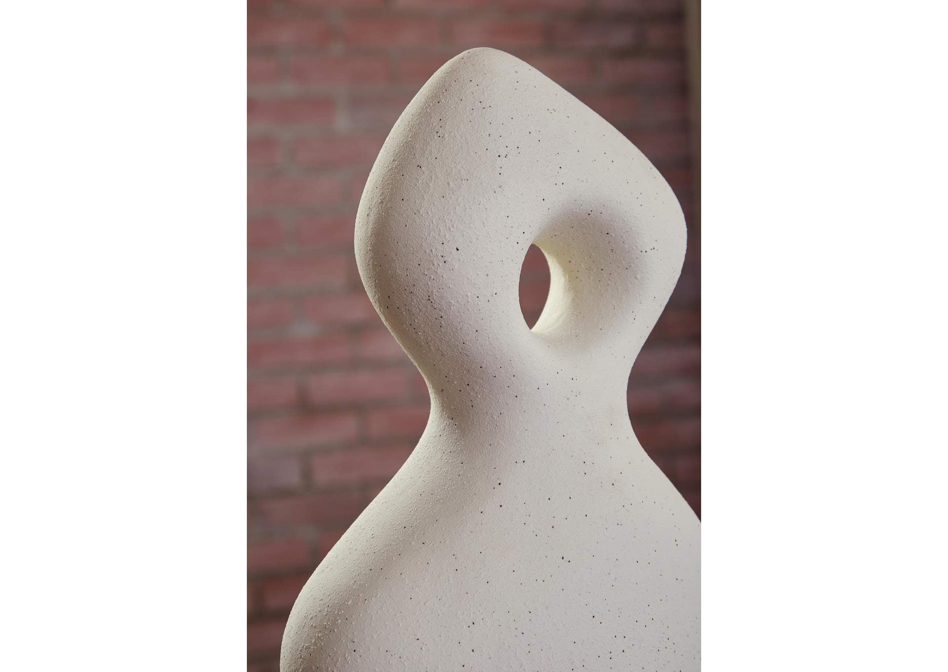 Arthrow Sculpture detail
