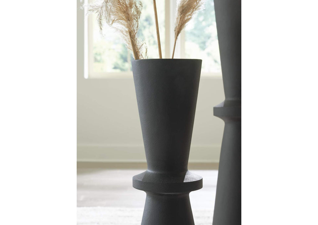 Collisten Vase detail