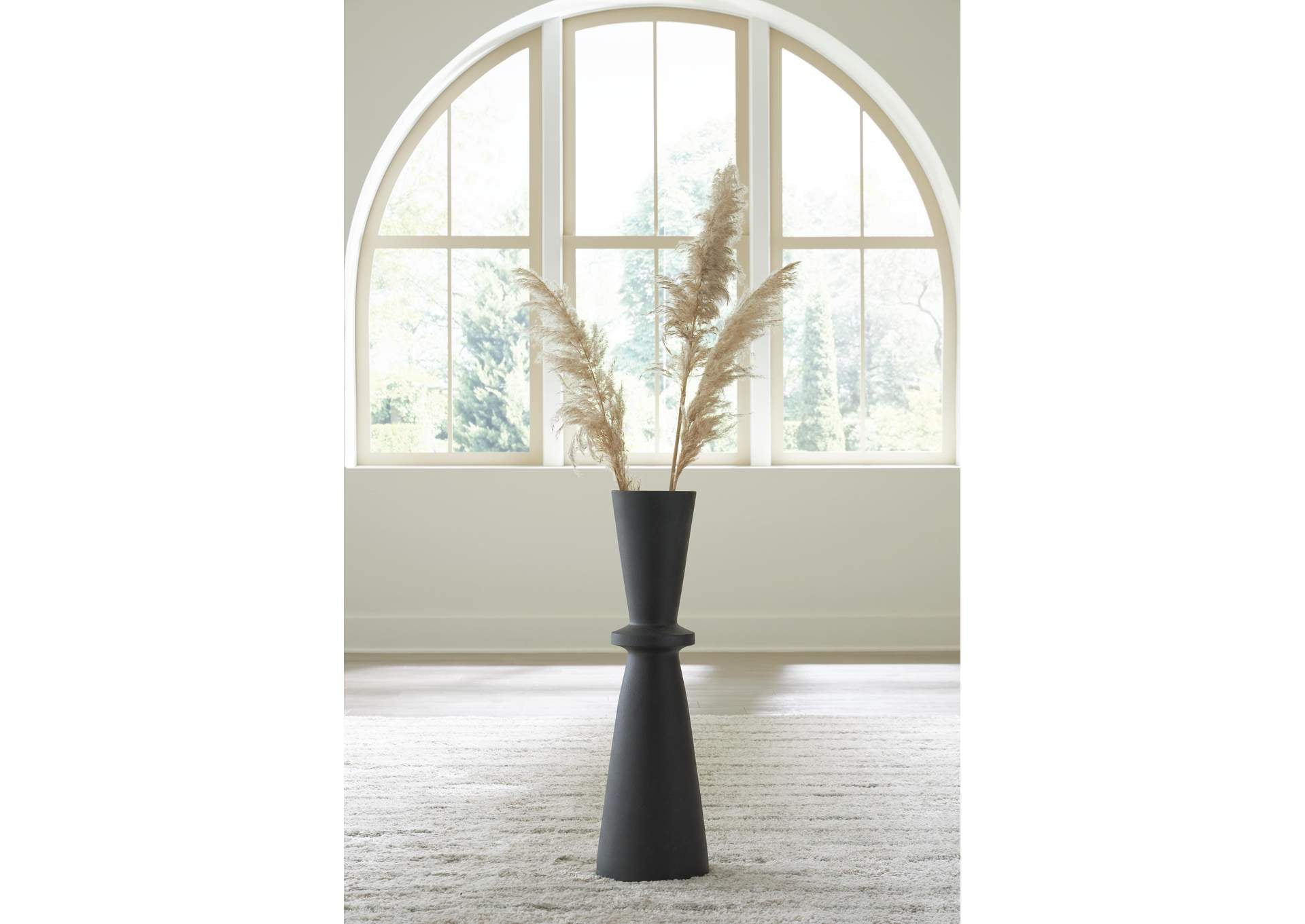 Collisten Vase