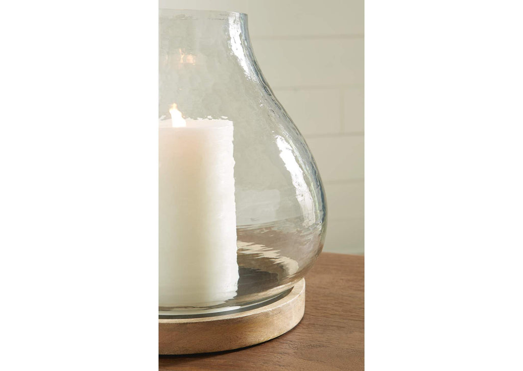 Adalisen Candle Holder detail