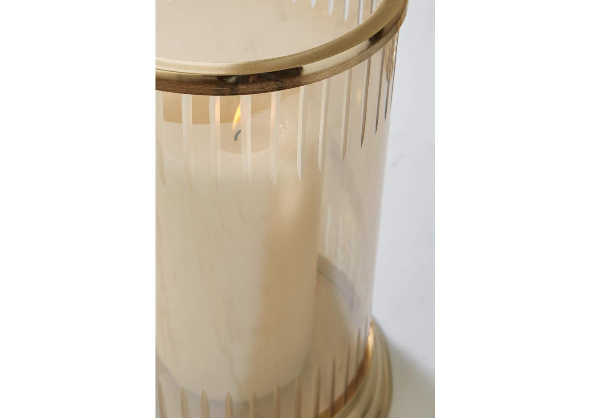 Aavinson Candle Holder detail