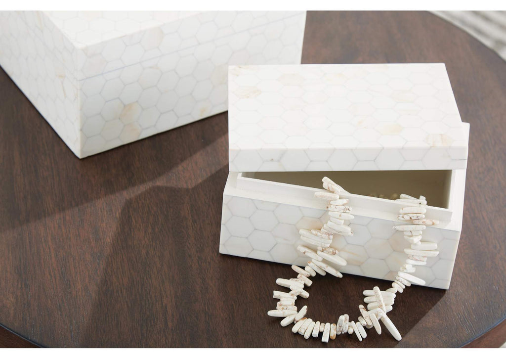 Aldenburg Box (Set of 2) detail