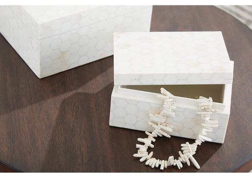 Aldenburg Box (Set of 2) detail