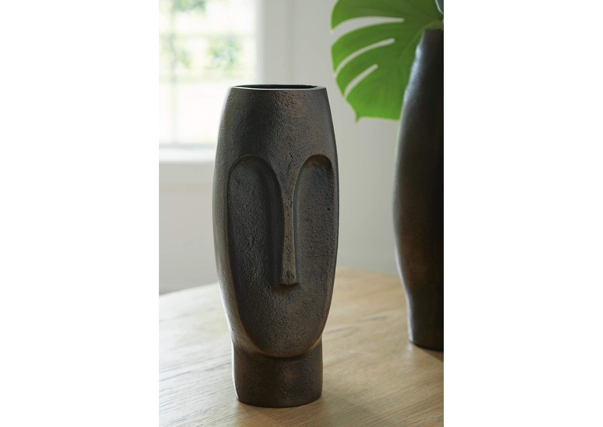 Elanman Vase