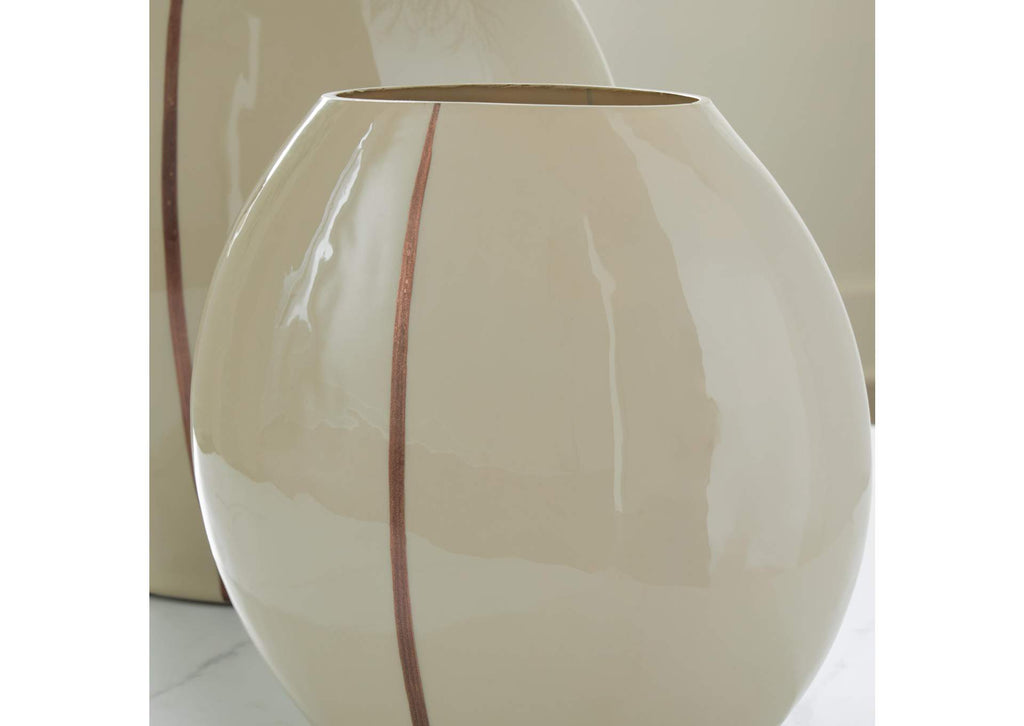 Sheabourne Vase detail