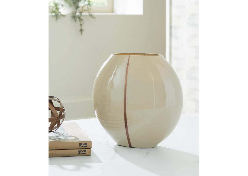 Sheabourne Vase