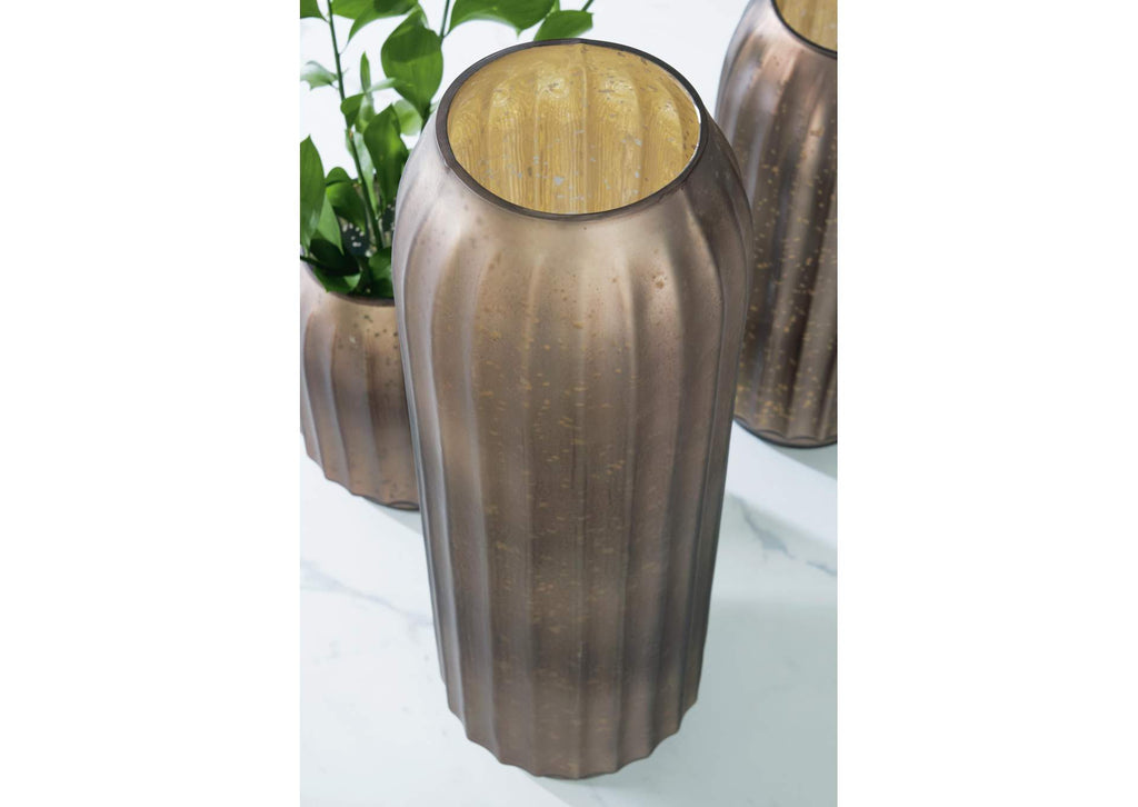 Briarcott Vase detail