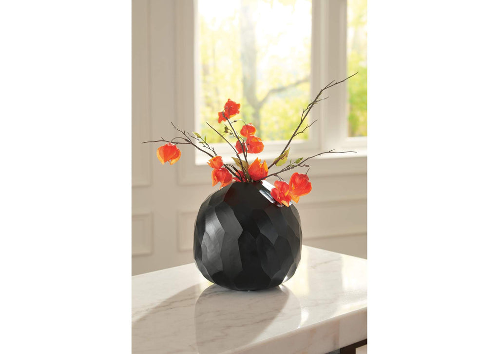 Ryanford Vase