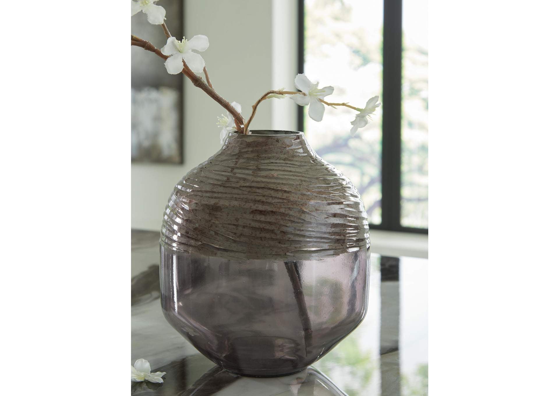 Harpwick Vase