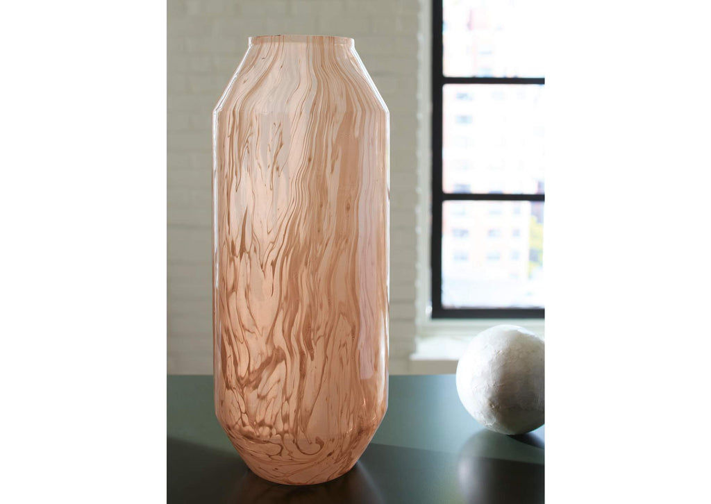 Dushby Vase