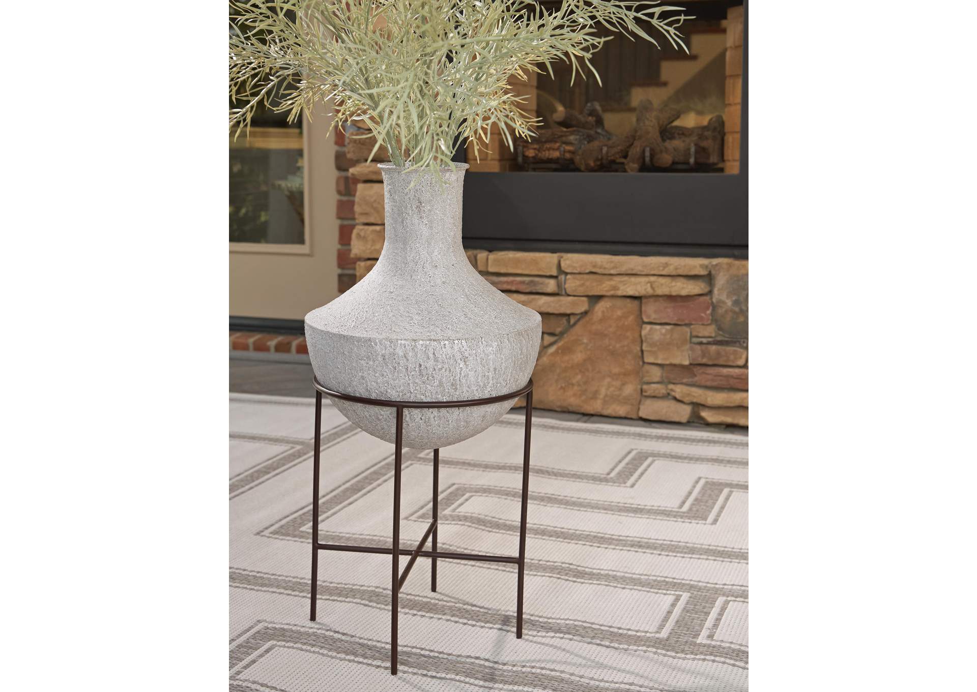 Estonbank Vase