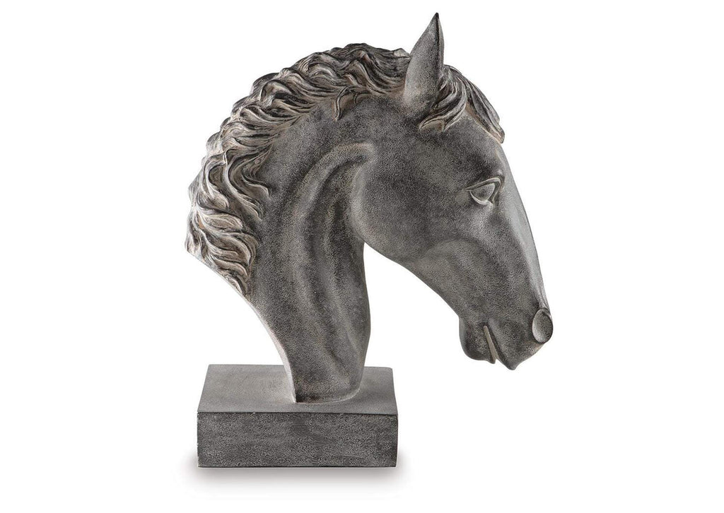 Carnlow Sculpture side view