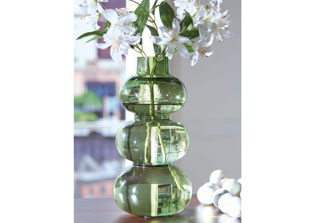 Renethorne Vase