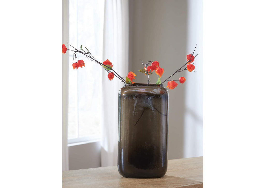 Sumner Vase