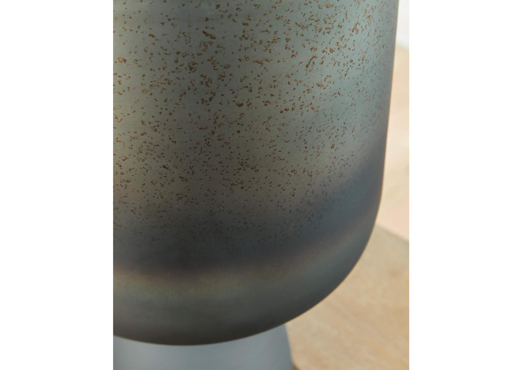 Pennmore Vase detail