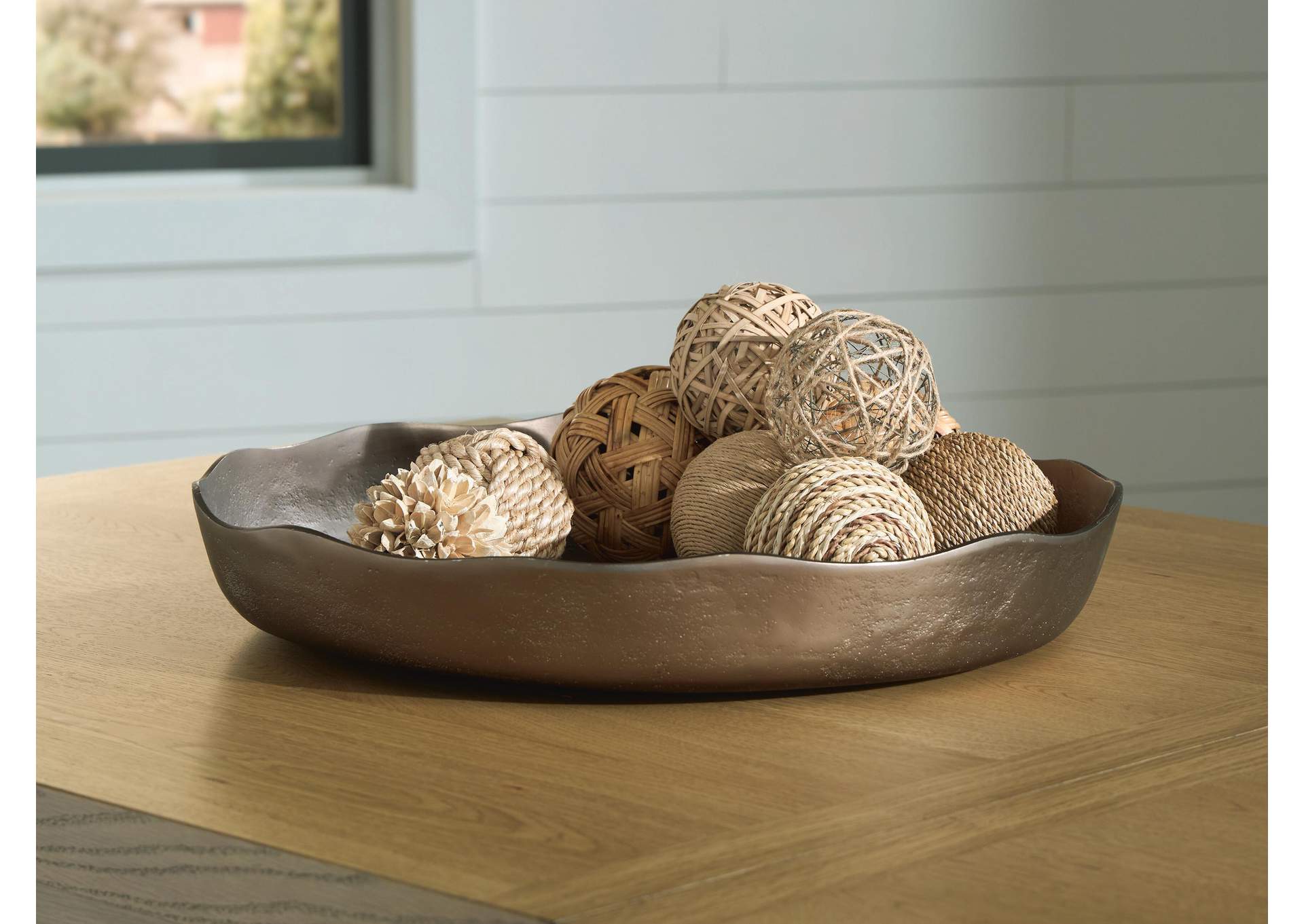 Wallmen Tray