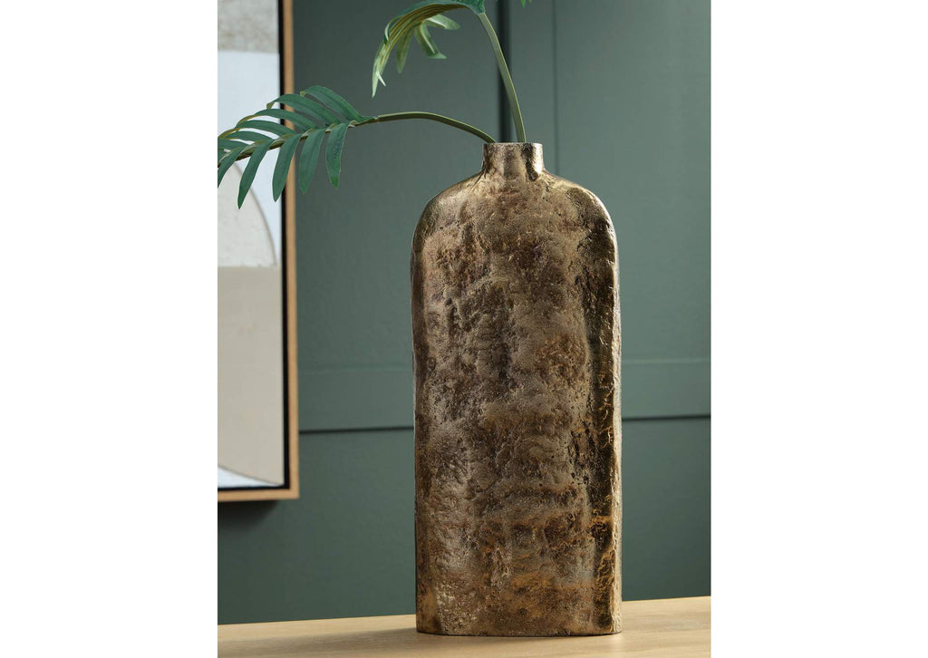 Wallmond Vase