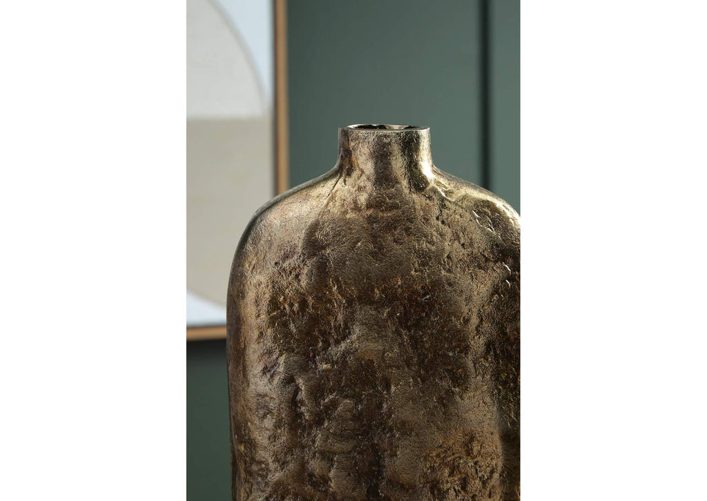 Wallmond Vase detail
