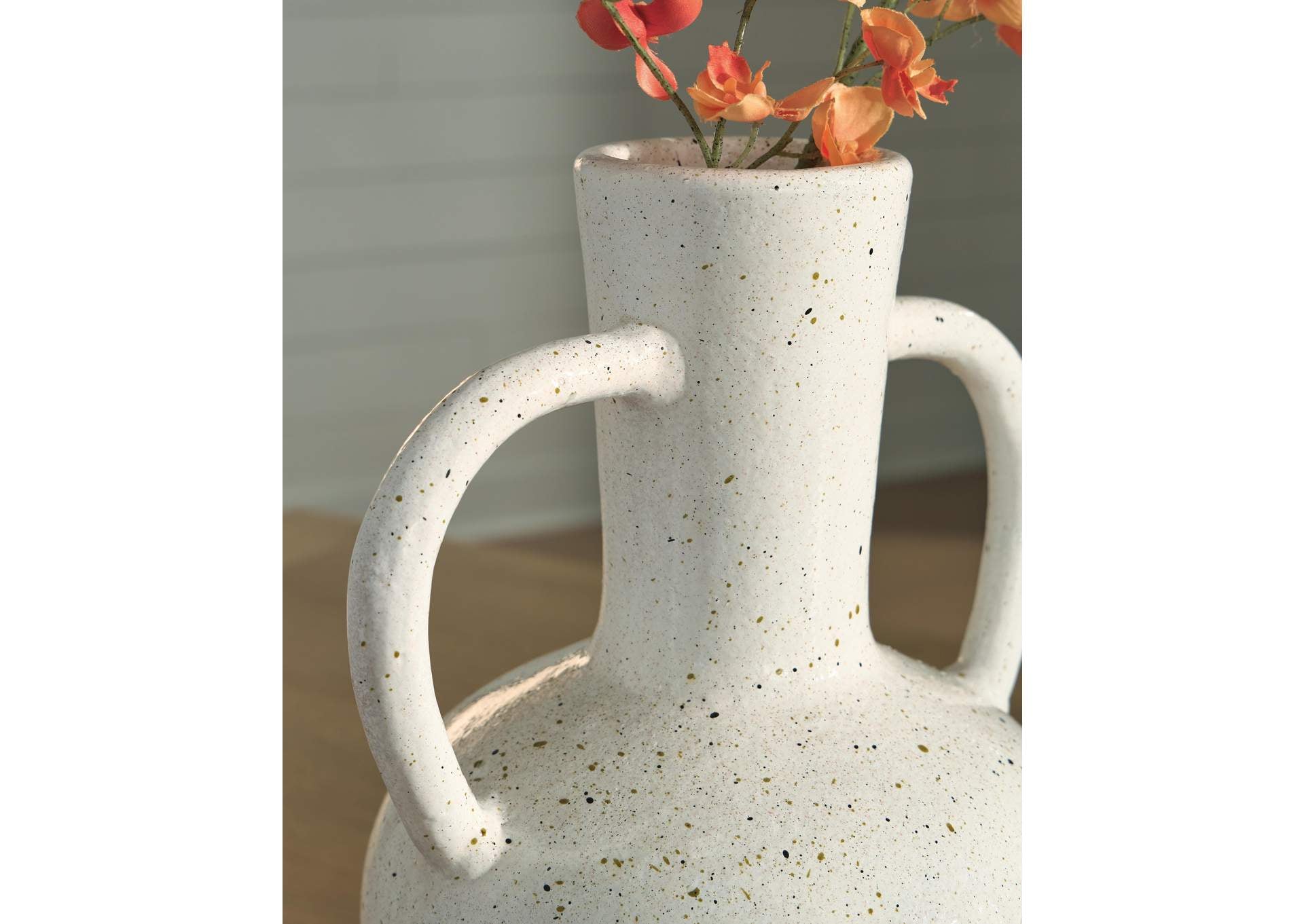 Dallinworth Vase detail