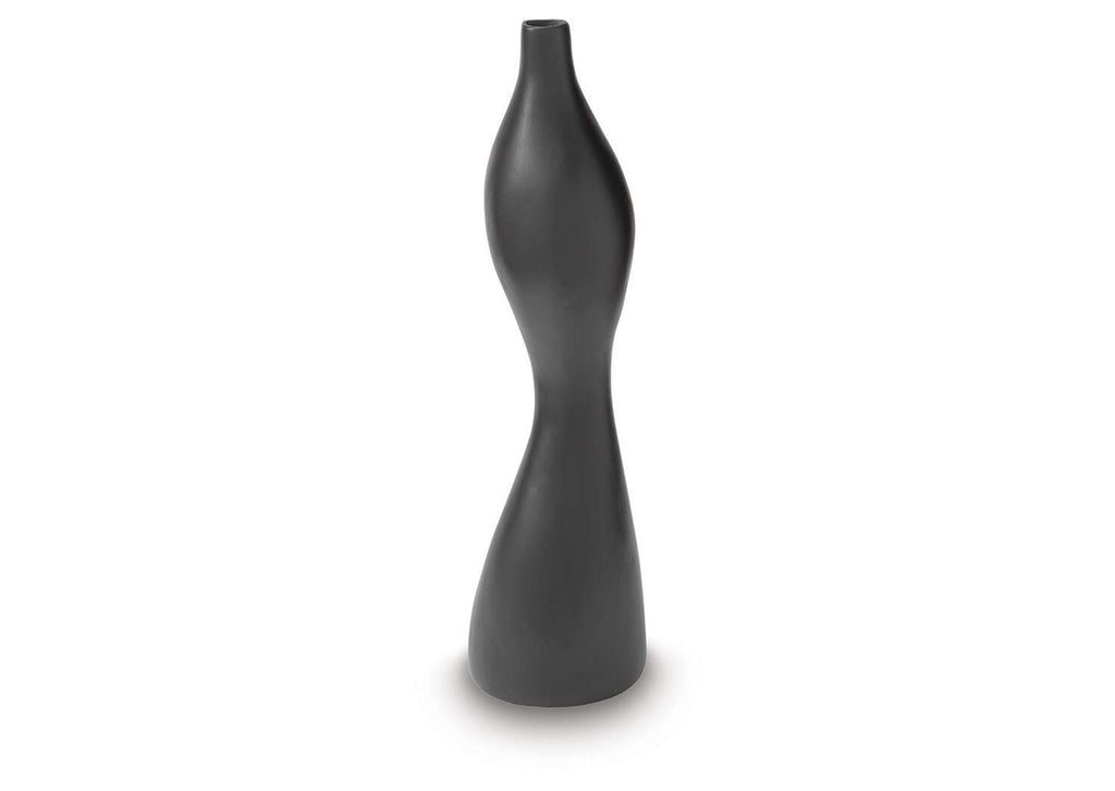 Judsen Vase