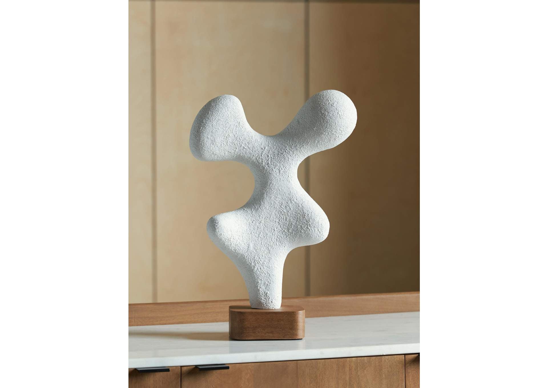 Lavarsen Sculpture