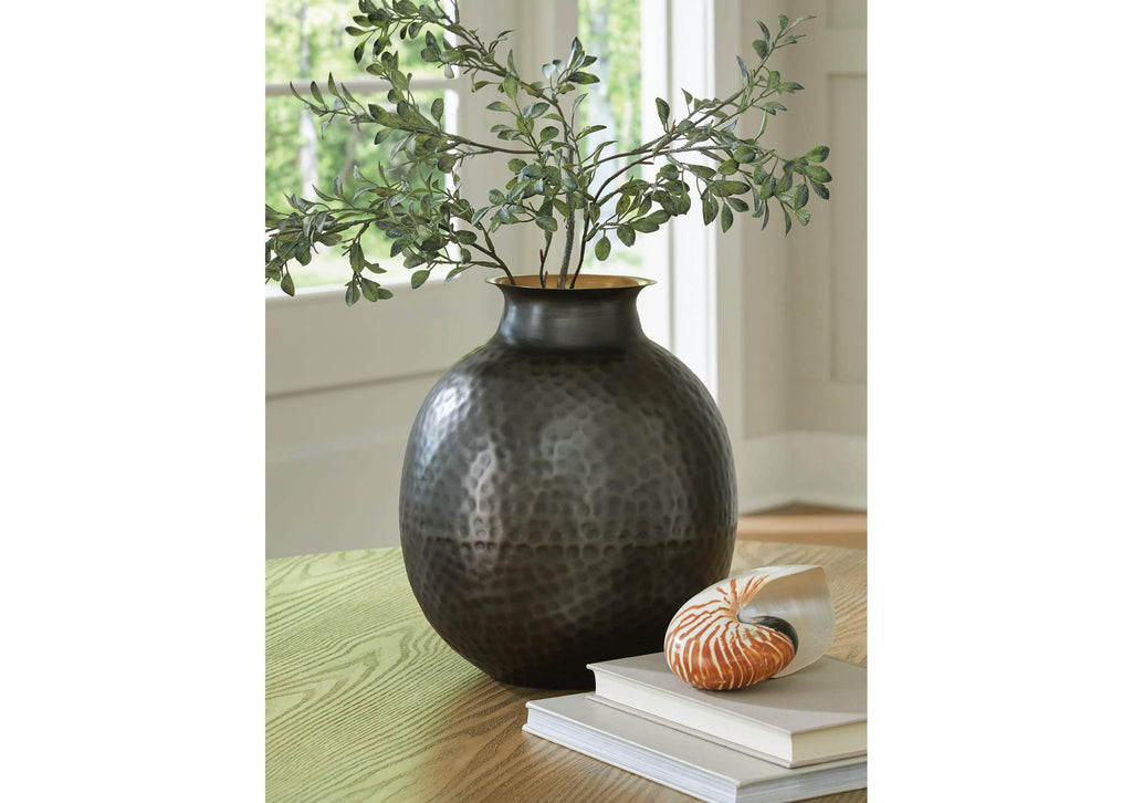 Woody Vase