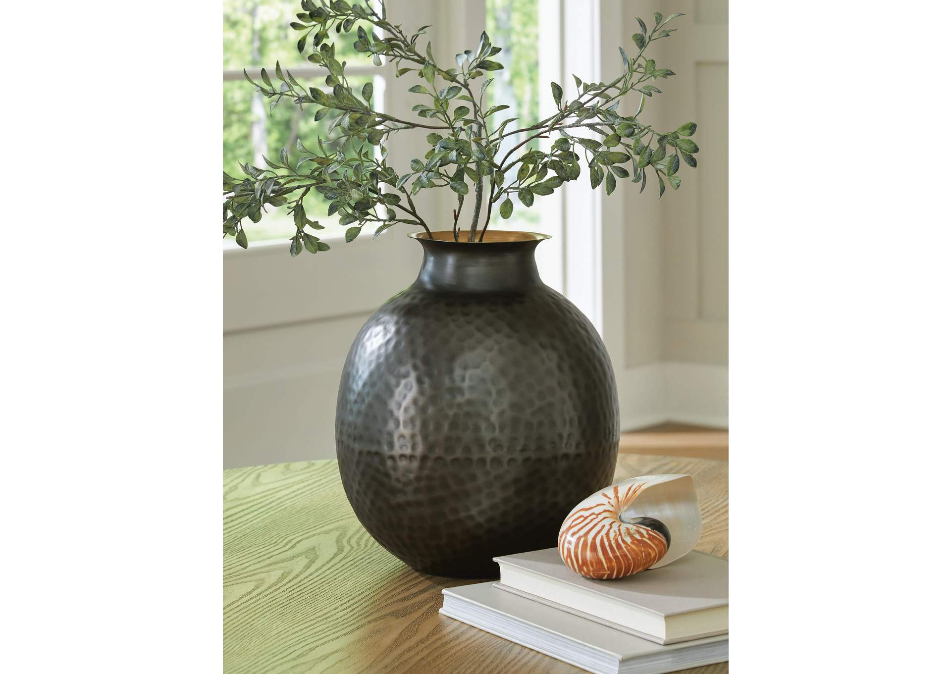 Woody Vase
