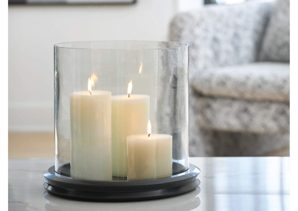 Saskia Candle Holder