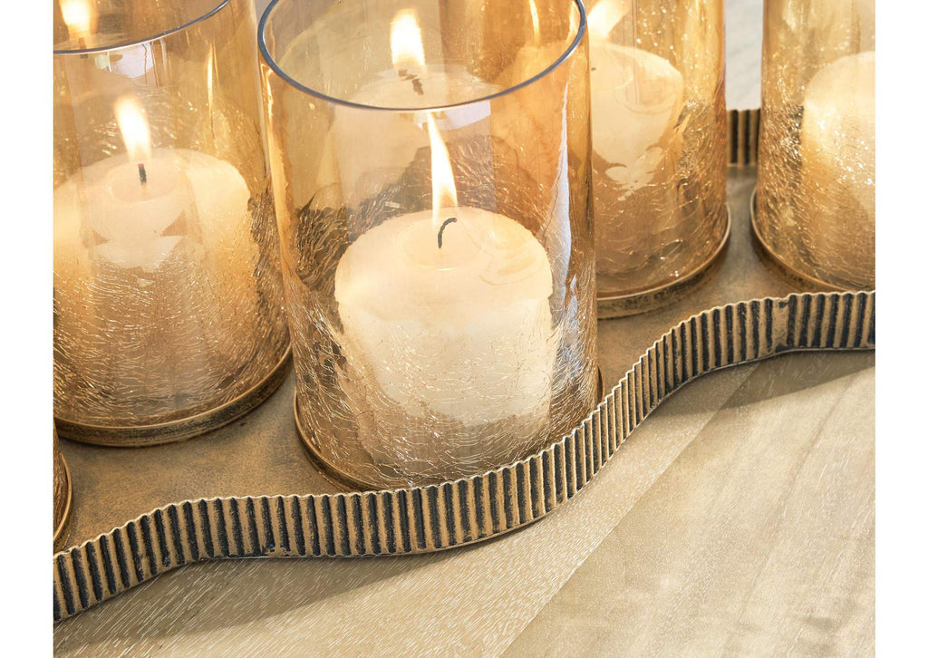 Evereton Candle Holder detail
