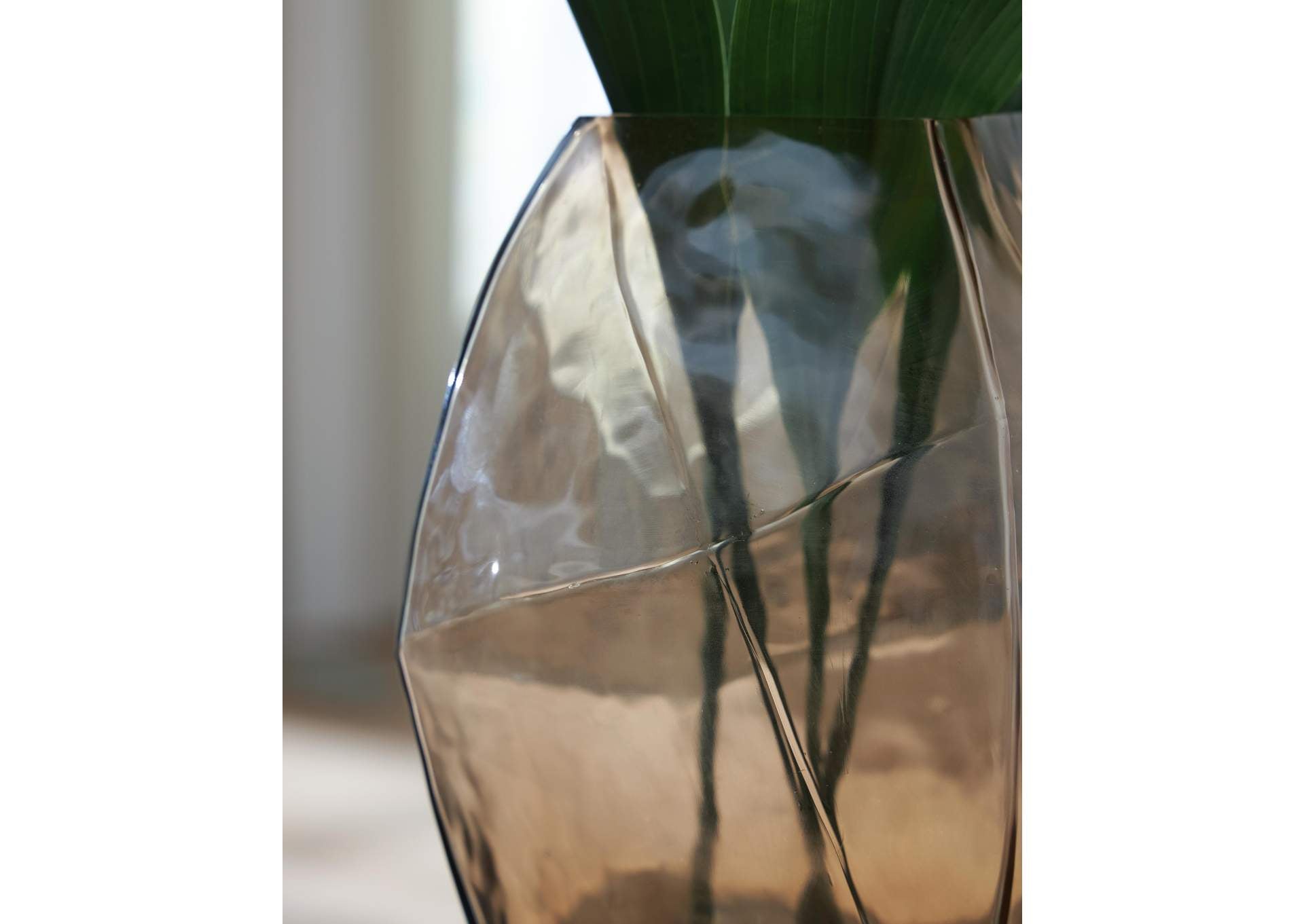 Ewart Vase detail