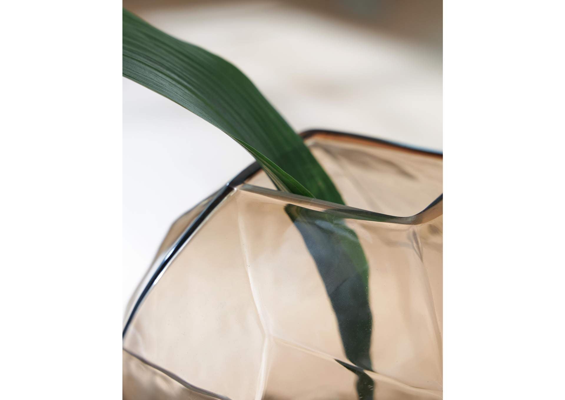 Ewart Vase detail