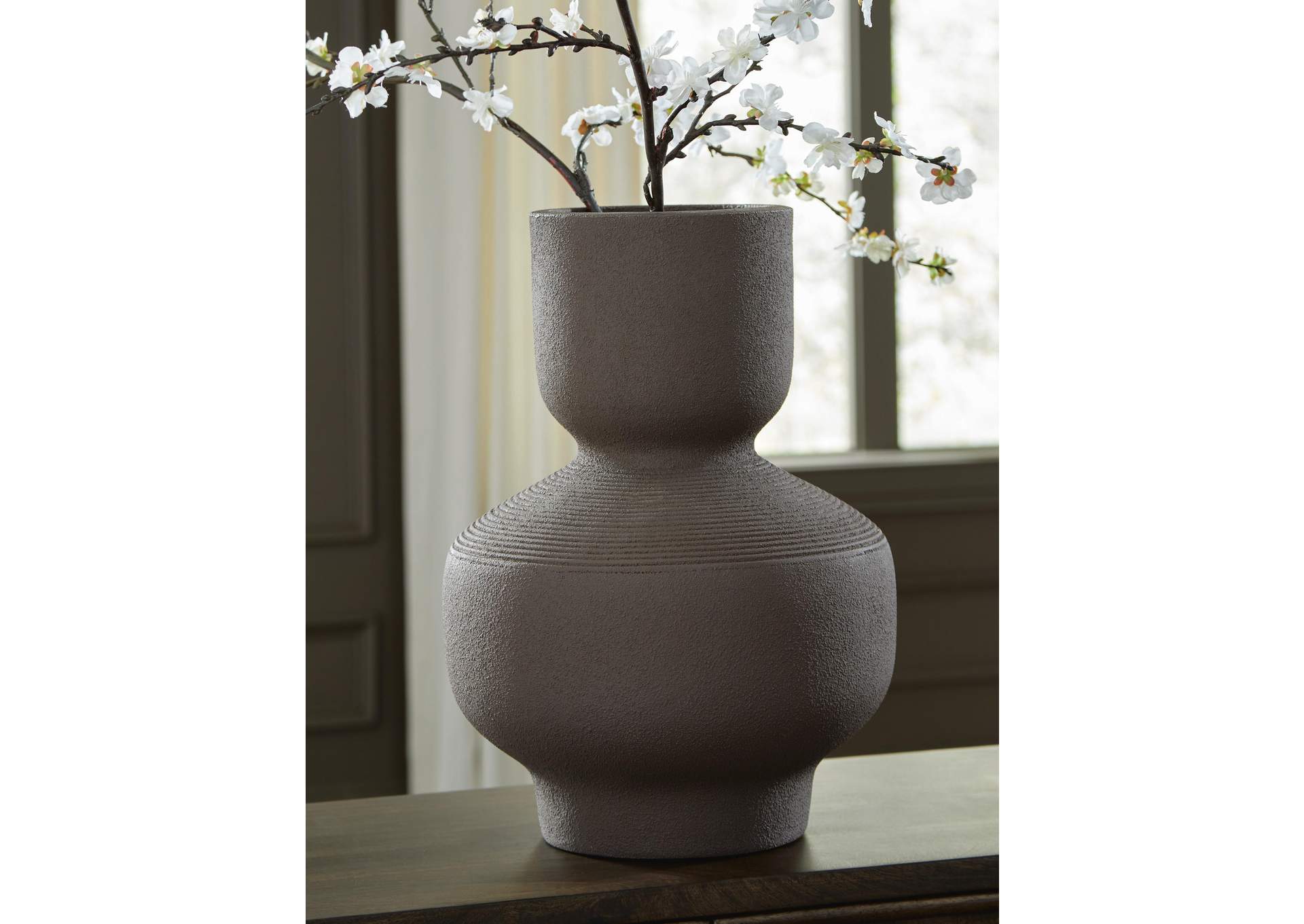 Dalsen Vase