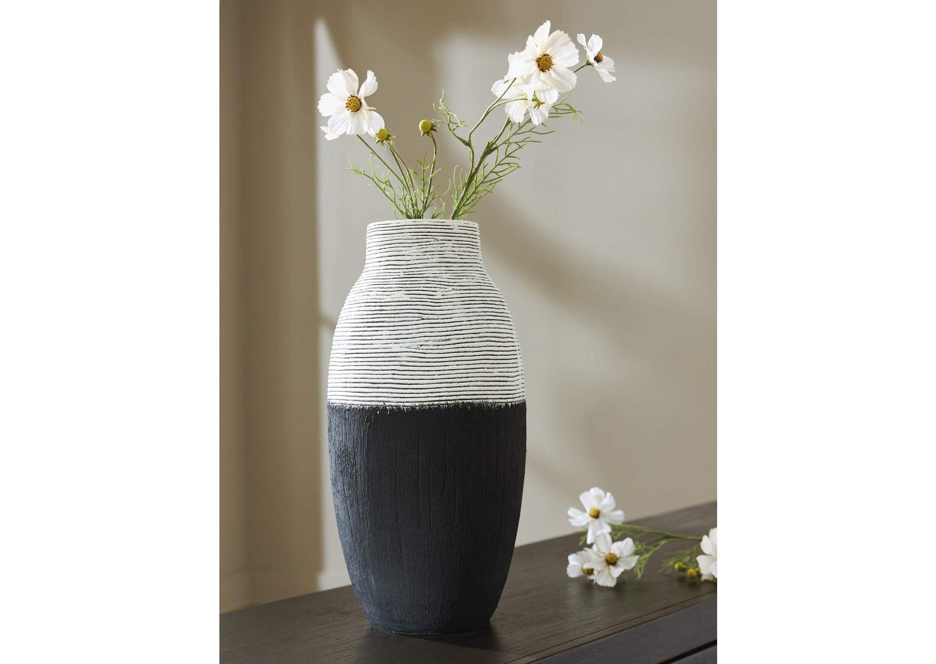 Girtha Vase