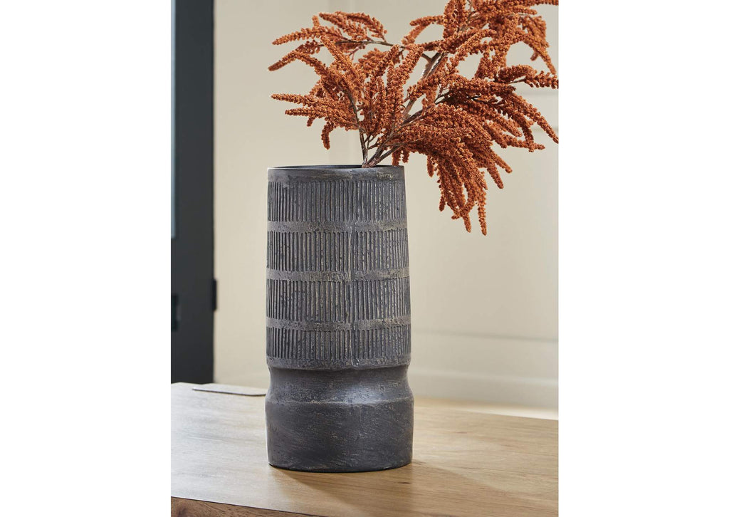 Beninworth Vase