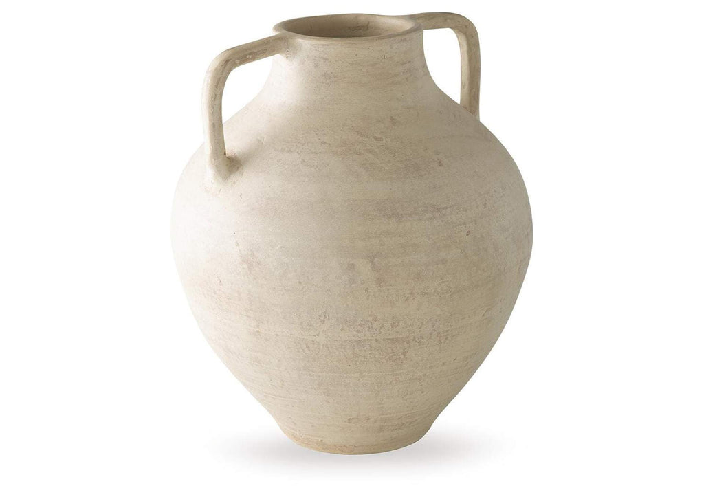 Justy Vase